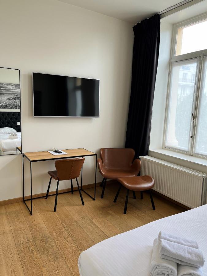 Hotel Le Parisien Остенде Екстериор снимка