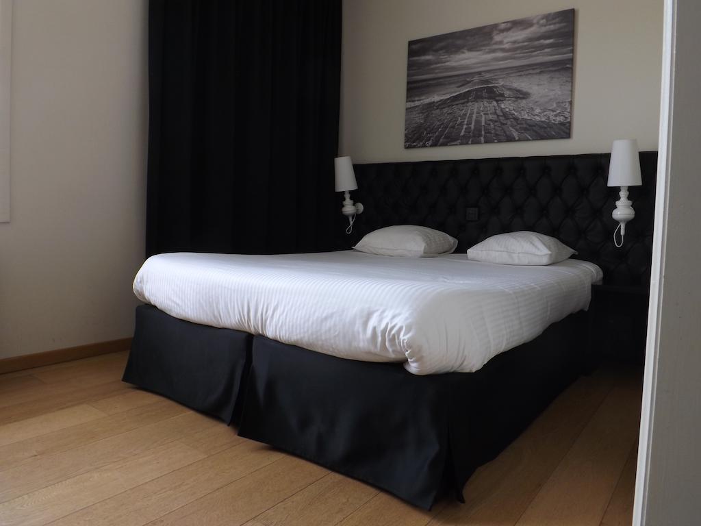 Hotel Le Parisien Остенде Стая снимка